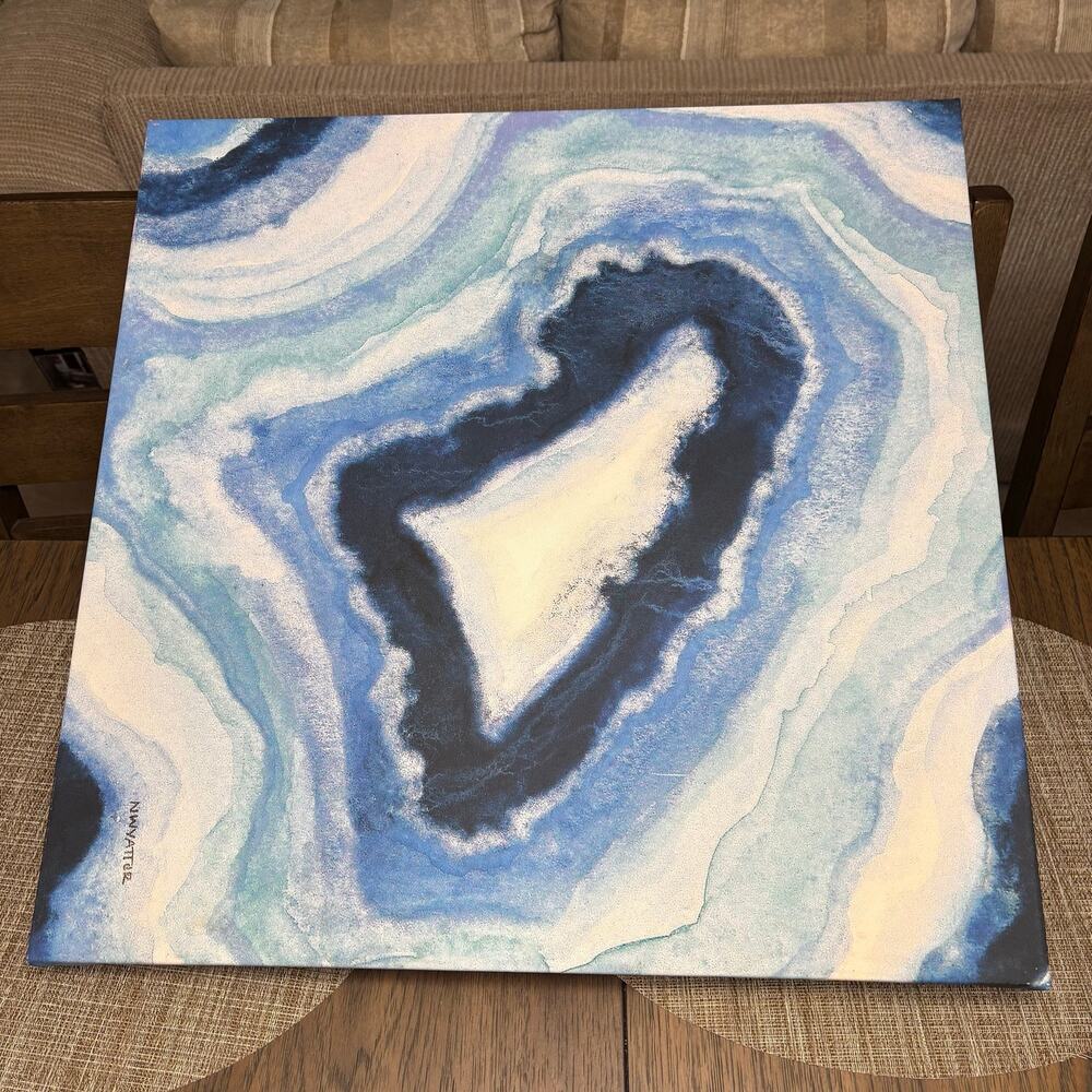 Ocean Geode II" Wrapped Canvas Wall Art EUC 24 x 1.5 x 24